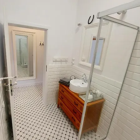 Apartament w kamienicy w sercu miasta Szczecin Wały Chrobrego Apartament