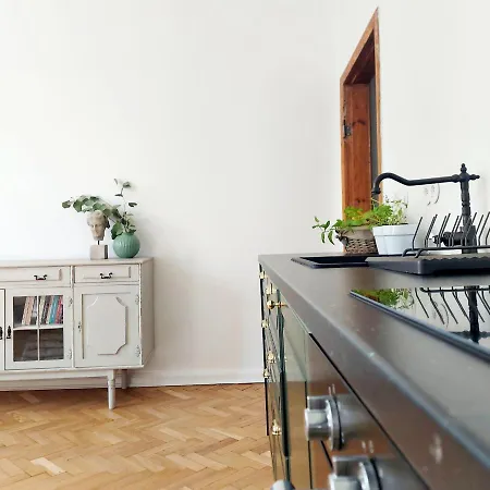 Apartament w kamienicy w sercu miasta Szczecin Wały Chrobrego *