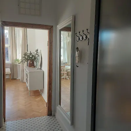 W Kamienicy W Sercu Miasta Waly Chrobrego 公寓