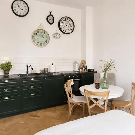 Apartament w kamienicy w sercu miasta Szczecin Wały Chrobrego * Szczecin